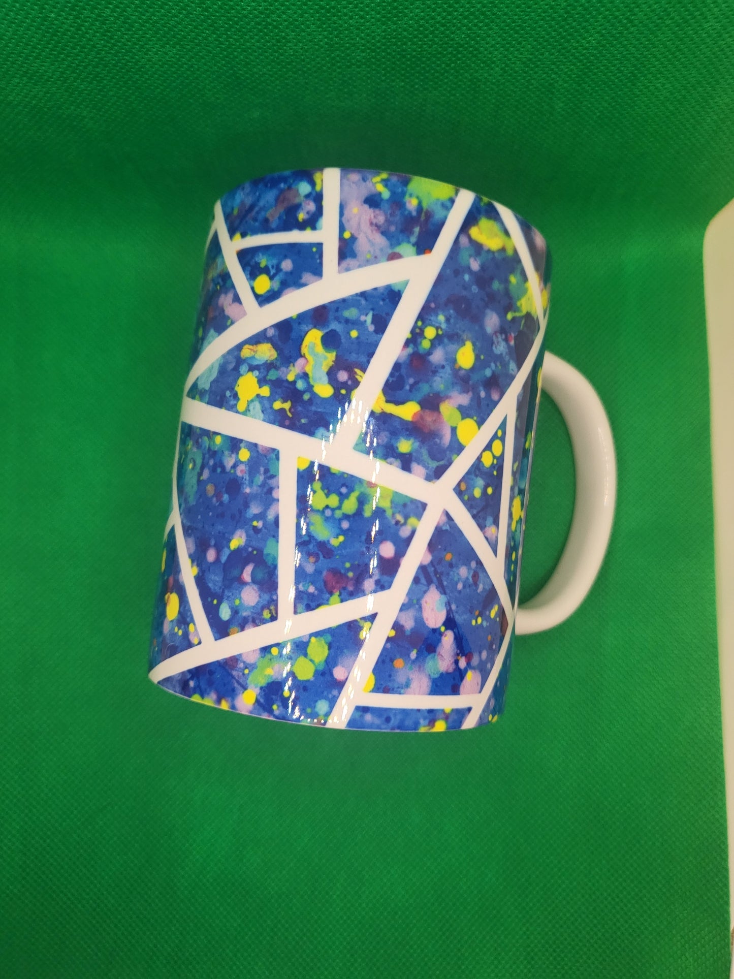 Einzigartige Unikate Tasse - "Cosmic Chaos"